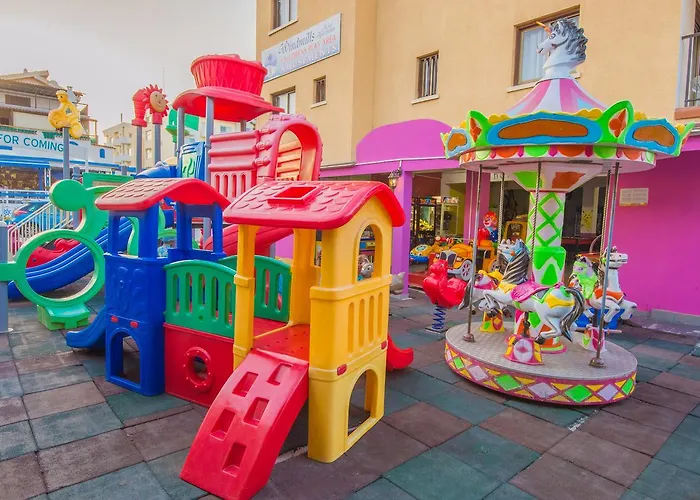 Windmills Aparthotel Protaras