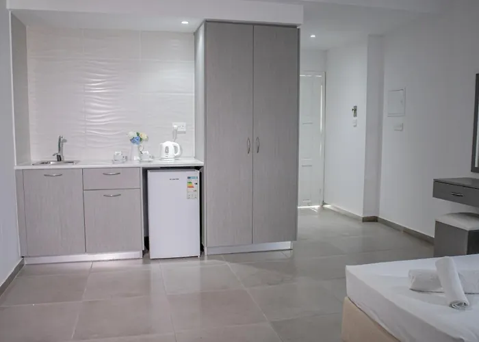 Ξενοδοχείο με διαμερίσματα Windmills Πρωταράς